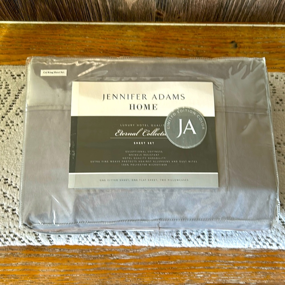 Jennifer Adams Sheet Set- California King- Graphite NWT